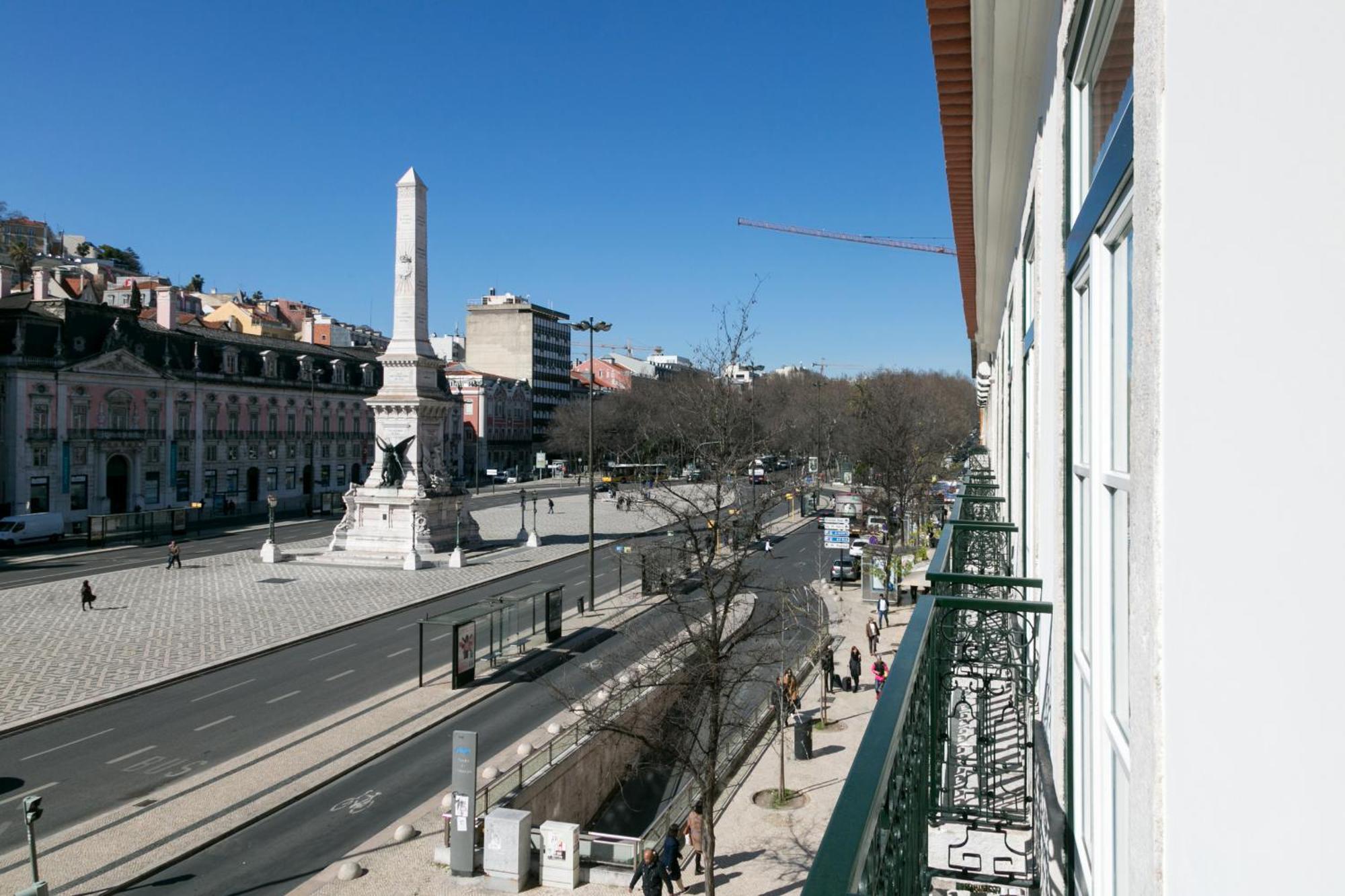 Travelingtolisbon 314 - Restauradores Luaran gambar